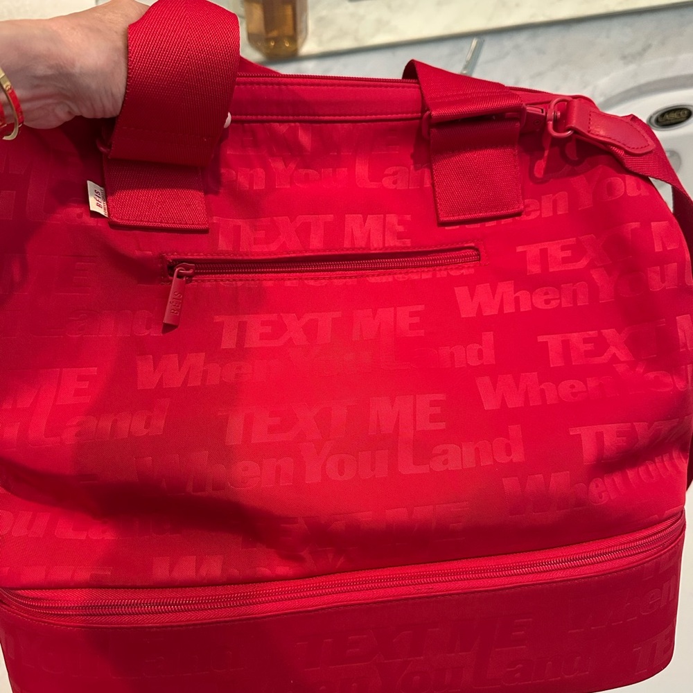 Red mini weekender by Beis - Text Me When You Land - Picture 3 of 7